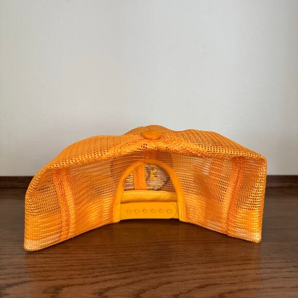 VTG never worn Chicago yellow trucker hat - Picture 3 of 5